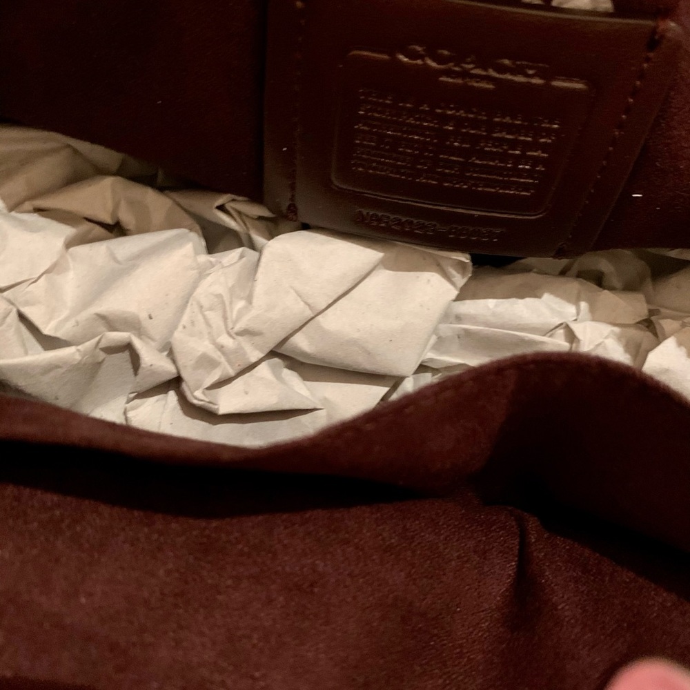 Beautiful COACH Satchel. - Picture 13 of 16